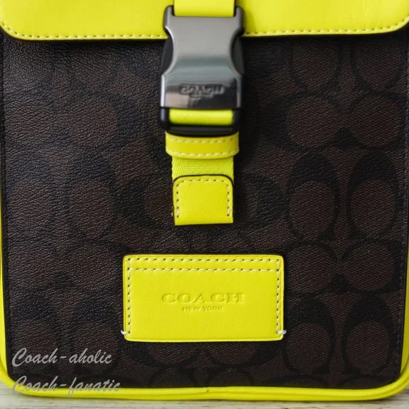 NWT Coach CL432 Track Pack In Colorblock Signature Canvas Mahogany/Bright Yellow - Picture 3 of 10